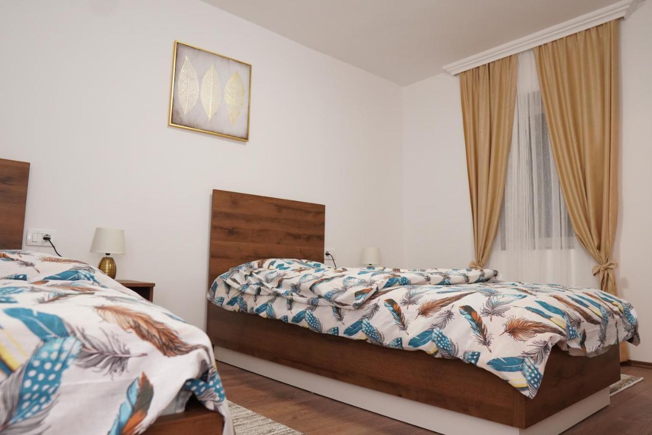Manitovac M Apartment